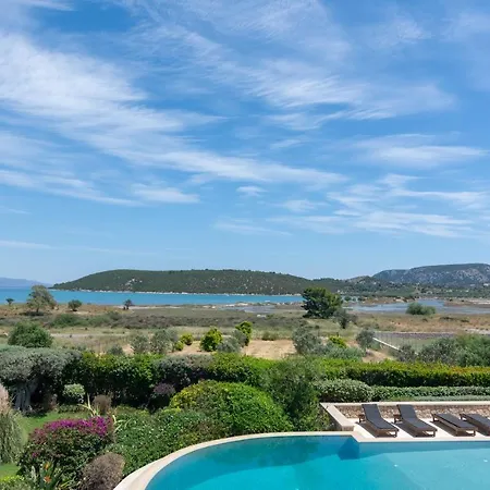 Holiday home Eternity Pool & Tennis Court Ermioni
