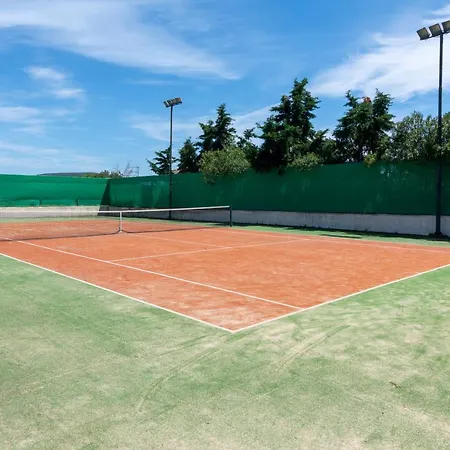 Eternity Pool & Tennis Court Hermione